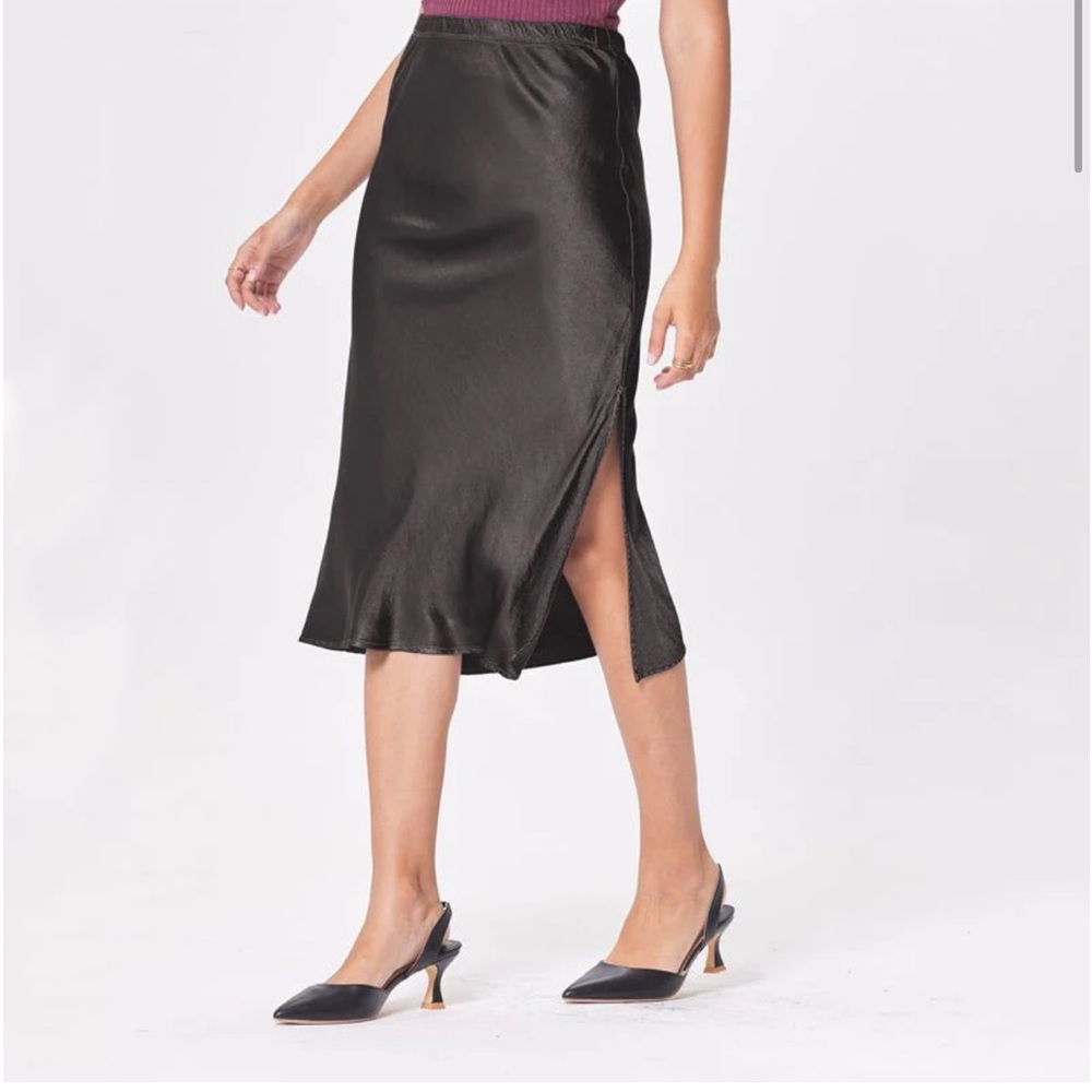 Day to night skirt by La made